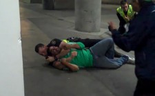 Policías vs aficionados mexicanos