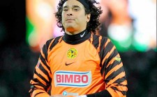 Memo Ochoa descartó al PSG