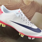 Nike | Mercurial Vapor. Los lucen CR7 y Özil