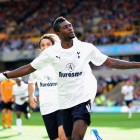 Giovani jugó un minuto con Tottenham