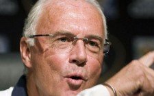 Franz-Beckenbauer-no-se-corto-_54254016636_54115221155_600_244
