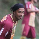 Ronaldinho Dinho considera que Messi y Neymar son sus sucesores