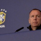 Mano Menezes Menezes aloja a Brasil en un hotel y no en la villa olimpica