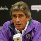 Manuel Pellegrini Atletico presiona exclusion de Malaga en Champions