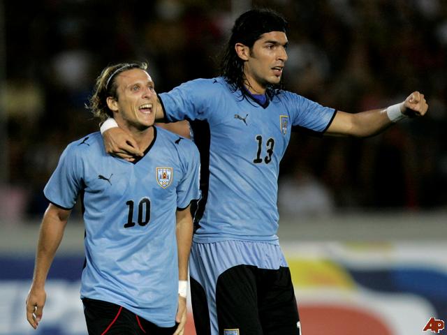 Resultado de imagen de forlan y abreu