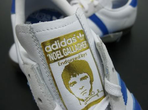 Noel Gallagher y sus tenis Adidas
