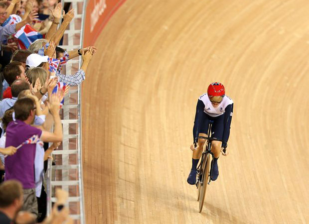 Pendleton registra récord olímpico en ciclismo de velocidad Futbol