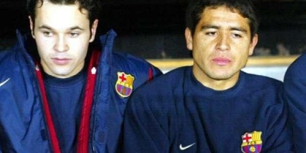 Iniesta considera que el futbol pierde sin Riquelme