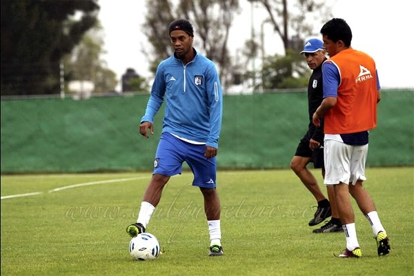 agresor de Ronaldinho