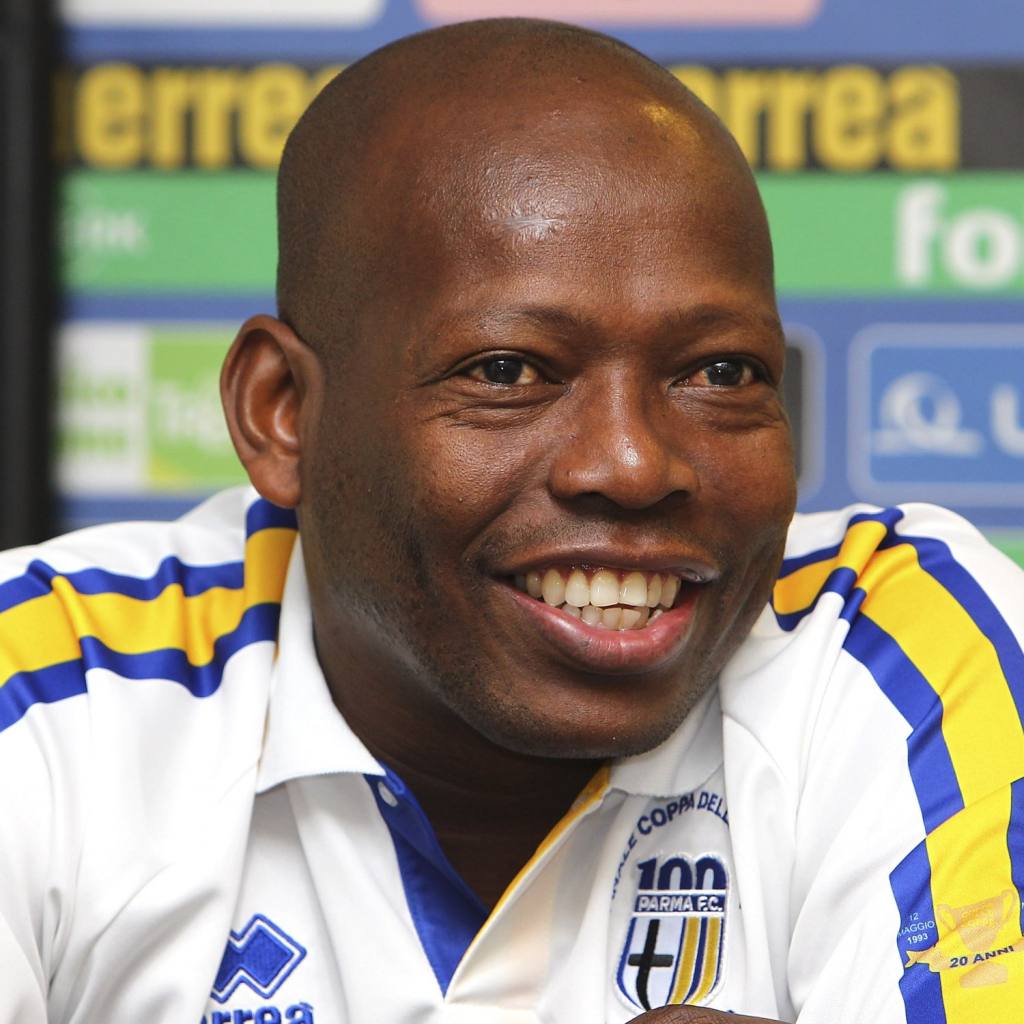 Asprilla busca ayudar al Parma Futbol Sapiens