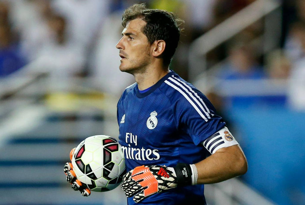 Iker Casillas tiene ofertas para volver a la liga española