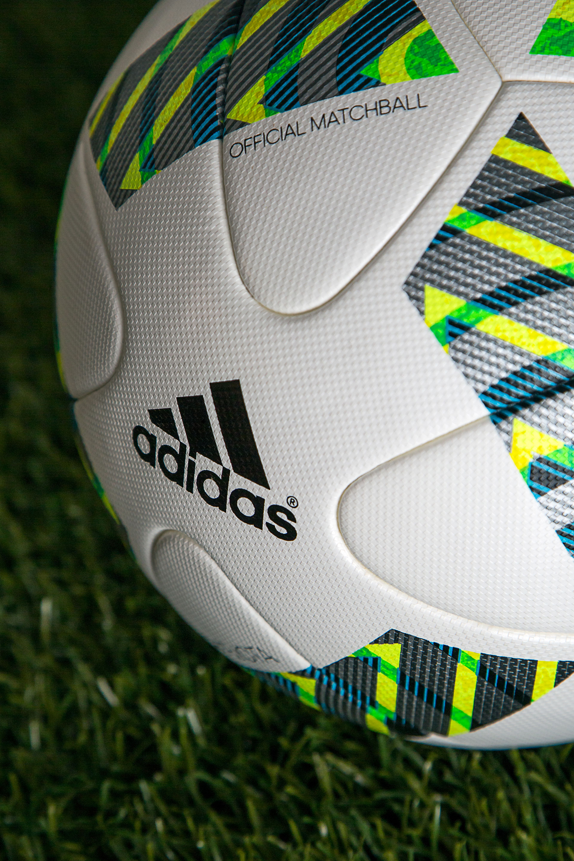 Conoce al Adidas ERREJOTA - Futbol Sapiens