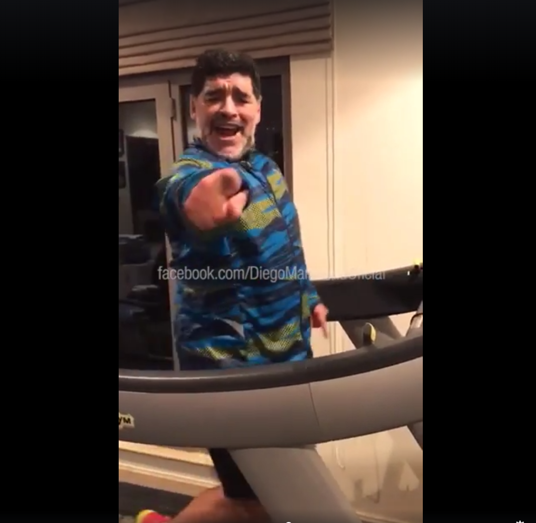 El divertido entrenamiento de Diego Maradona con Cumbia