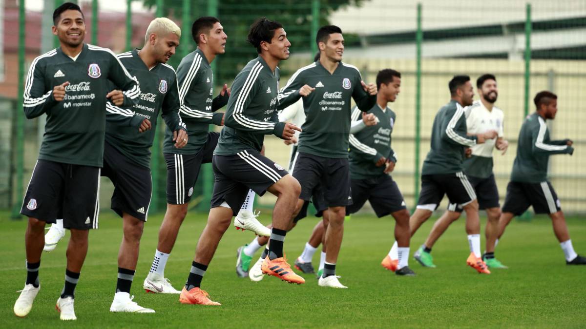 Resultado de imagen de seleccion mexicana entrenamiento