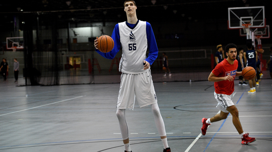 El Adolescente De 2 31 Metros De Estatura Que Sue a Con La NBA el-adolescente-de-2-31-metros-de-estatura-que-sue-a-con-la-nba