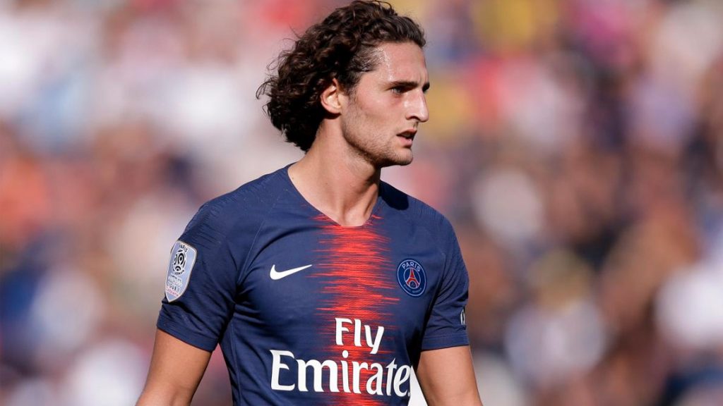 Manchester United toma la delantera por Adrien Rabiot