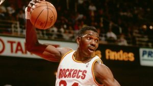 Hakeem Olajuwon afirmaba sentirse lleno de energía cuando hacía el ayuno Hakeem Olajuwon afirmaba sentirse lleno de energía cuando hacía el ayuno energía cuando ayunaba