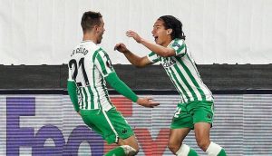La participación de Lainez ha disminuido tras las eliminaciones en Copa del Rey y Europa League La participación de Lainez ha disminuido tras las eliminaciones en Copa del Rey y Europa League