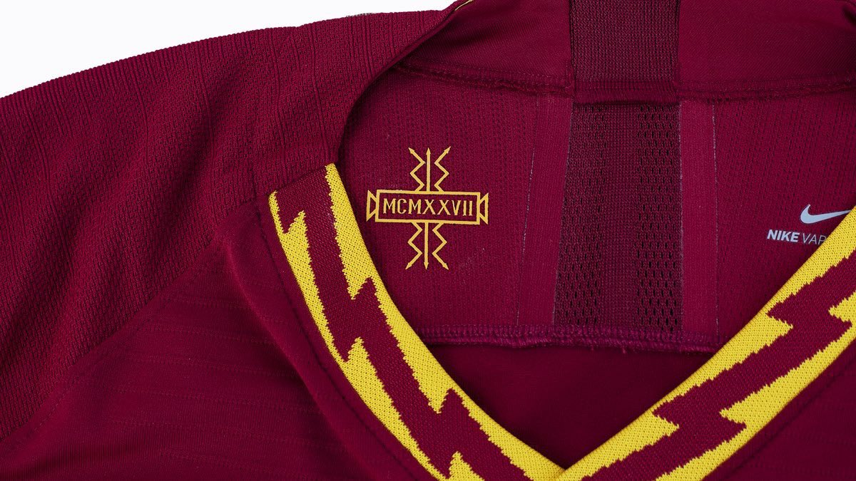 sobras Hacia Laboratorio Eléctrica nueva camiseta de la Roma - Futbol Sapiens
