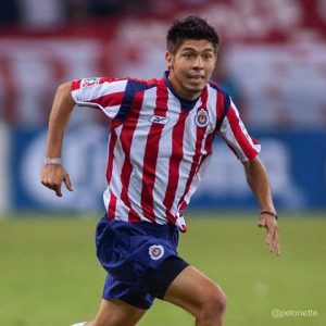 Peralta defendió los colores de Chivas en el 2005 / Foto: Twitter Peralta defendió los colores de Chivas en el 2005 / Foto: Twitter