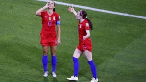 Morgan festeja su gol ante Inglaterra / Foto: Twitter Morgan festeja su gol ante Inglaterra / Foto: Twitter