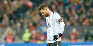 Lionel Messi lamentándose