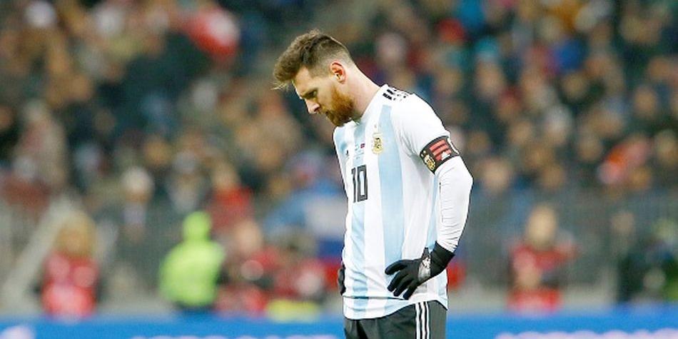 Lionel Messi lamentándose