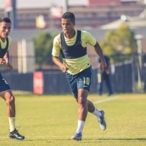 Dos Santos aún no está listo para debutar / Foto: vía Twitter Dos Santos aún no está listo para debutar / Foto: vía Twitter