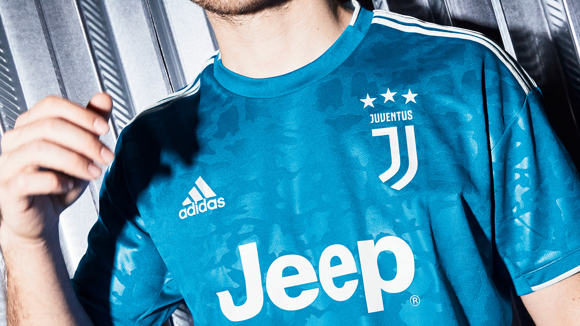 Adidas presentó el tercer uniforme de la Juventus Turin - Sapiens