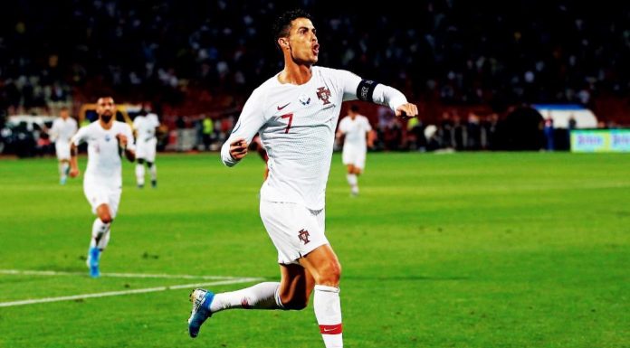 Cristiano se desata con cuatro goles ante Lituania