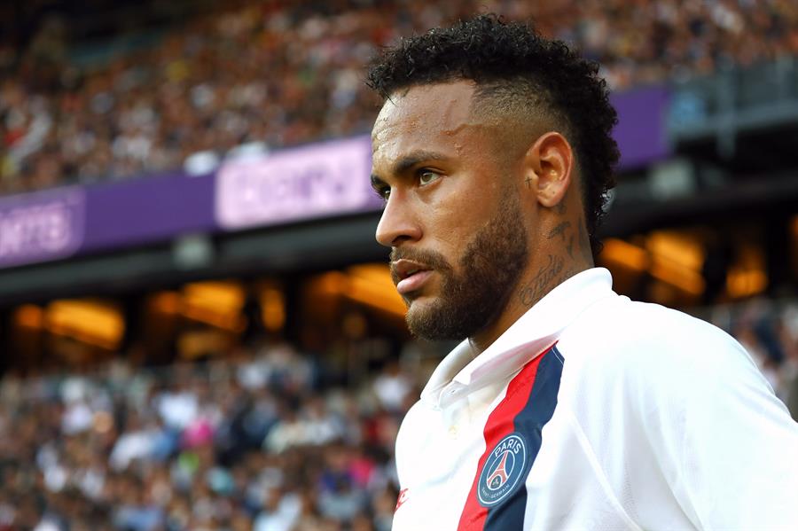 Neymar: Neymar: