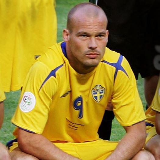 https://www.futbolsapiens.com/wp-content/uploads/2019/11/ljungberg6.jpg