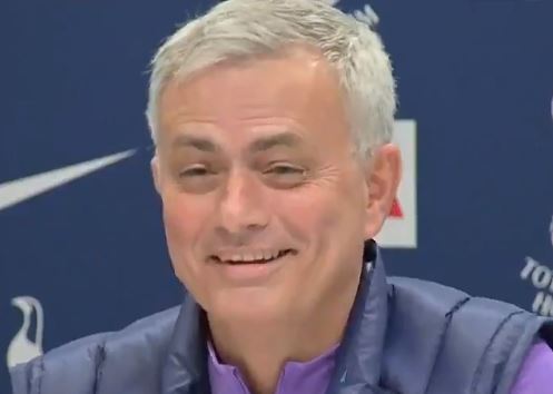 https://www.futbolsapiens.com/wp-content/uploads/2019/11/mourinho-3.jpg