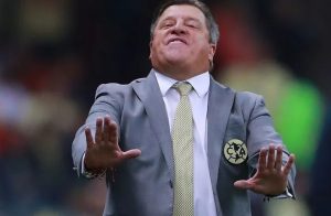 Miguel Herrera. DT del América