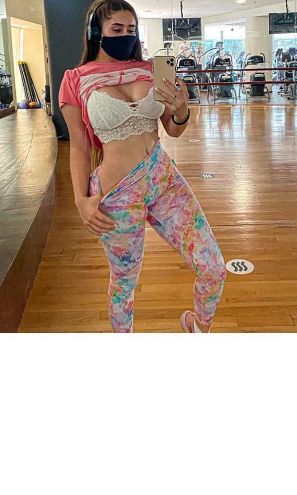 Karolina Isaza: la hermosa y potente seguidora de Chivas - Futbol Sapiens