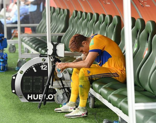 Carlos Salcedo se avergüenza de haber perdido con el equipo "más salado" Carlos Salcedo se avergüenza de haber perdido con el equipo "más salado"