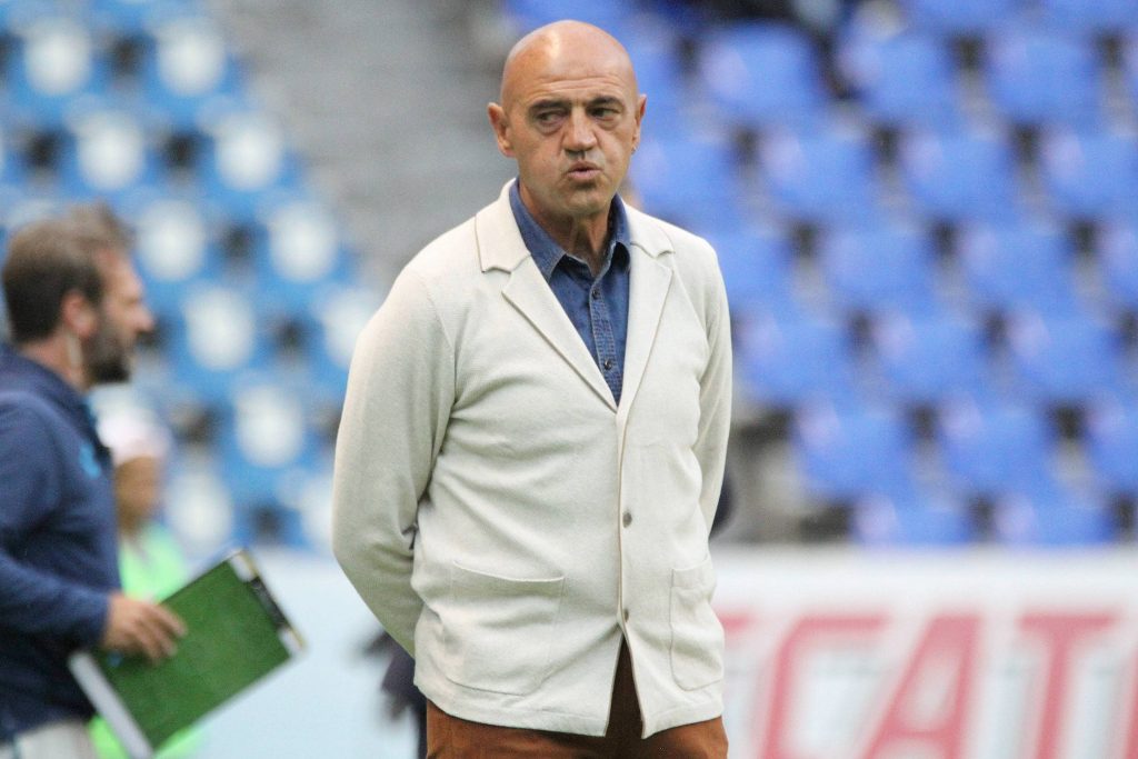 El Chelis criticó a Santiago Solari por el partido ante los Pumas y los aficionados se burlan de él El Chelis criticó a Santiago Solari por el partido ante los Pumas y los aficionados se burlan de él