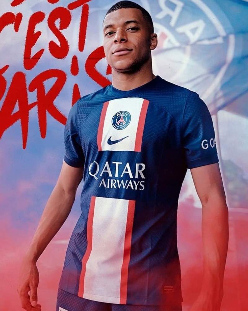 Galería: Paris Saint Germain presentó su flamante equipación 22-23