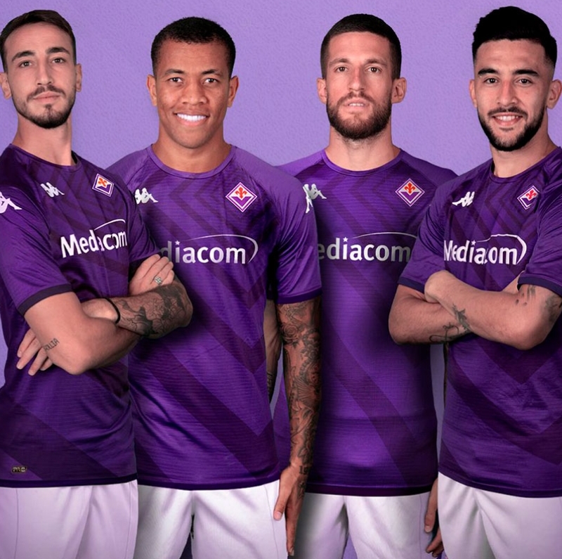 Así lucen las Nuevas Camisetas de la Fiorentina