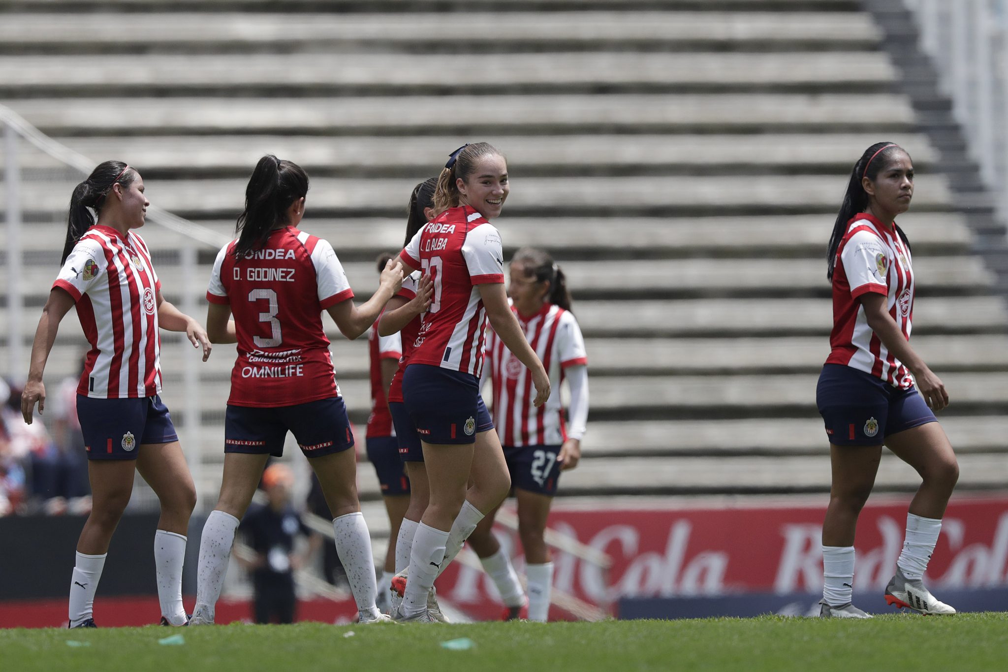 Compayito Chivas No hay quien baje a las Chivas de lo más alto del Apertura femenino ...