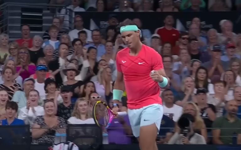 Rafael Nadal volvió a las pistas de tenis: ¿Cómo le fue en su debut en ...