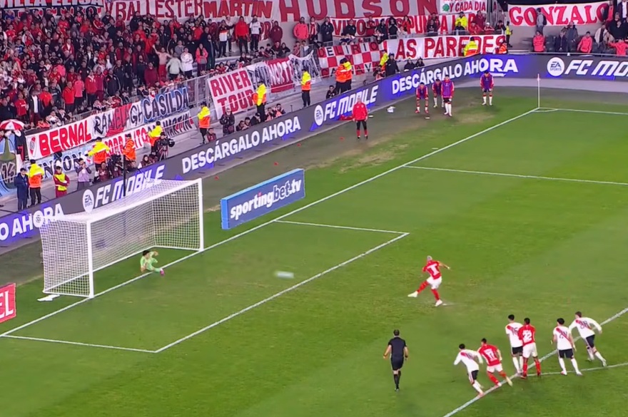 Insólita tanda de 22 penales termina con eliminación de River en la Copa Sudamericana