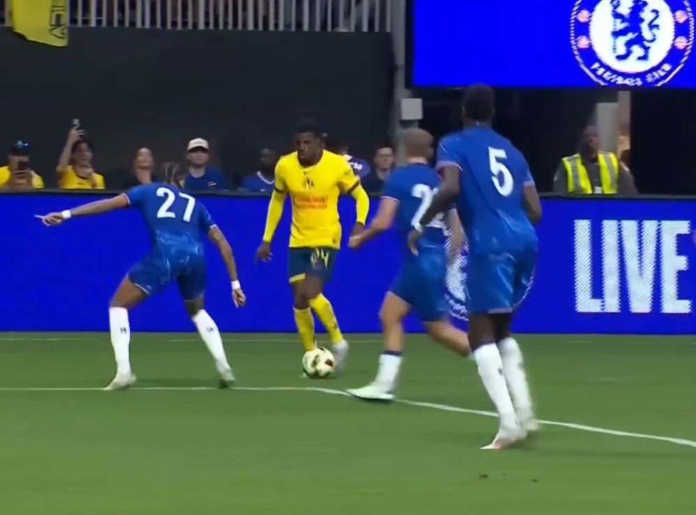 Chelsea celebra aniversario del América: «Amigos por 110 años de historia»