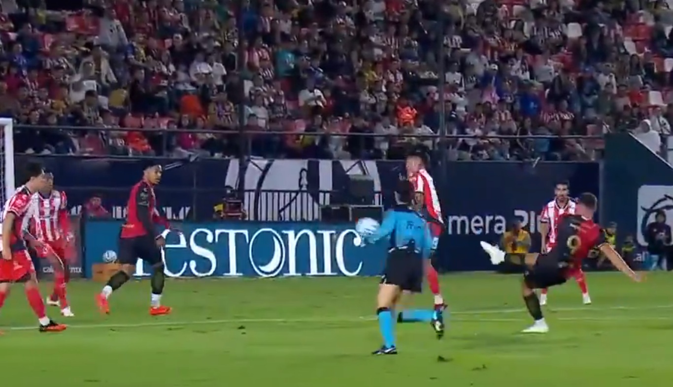 Este golazo de "catapulta" le dio el subliderato al Atlas